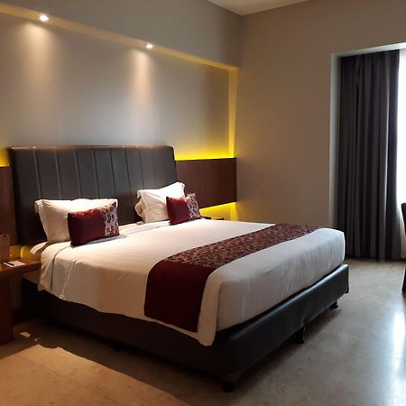 Demelia Hotel Makasar Exteriér fotografie