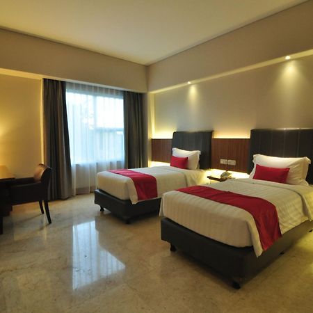 Demelia Hotel Makasar Exteriér fotografie